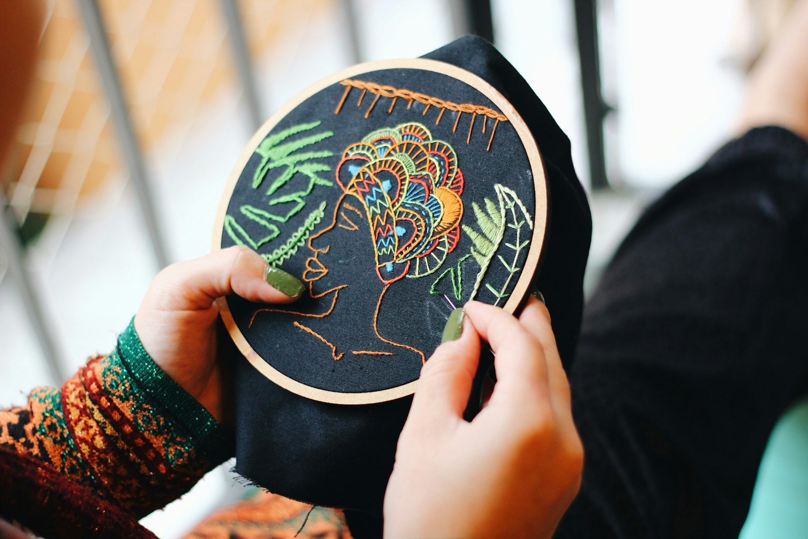 Hand embroidery with hoop and thread